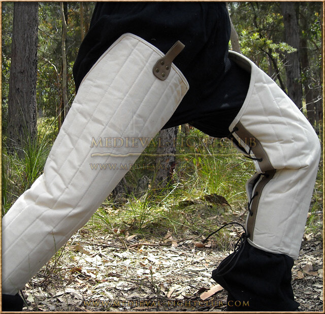 Padded Arming legs - off white