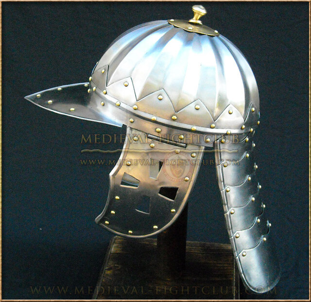 Zischargge/Capeline - lobstertail pot Helmet